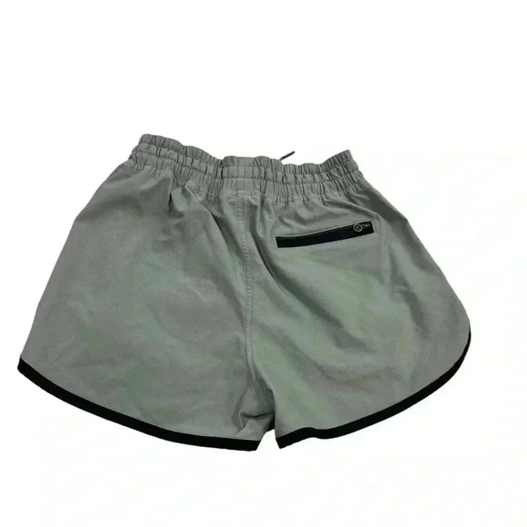 Lululemon Varsity Short Black Tie waist Pockets Gym Lift Crosstrain Size 4 - Picture 5 of 7